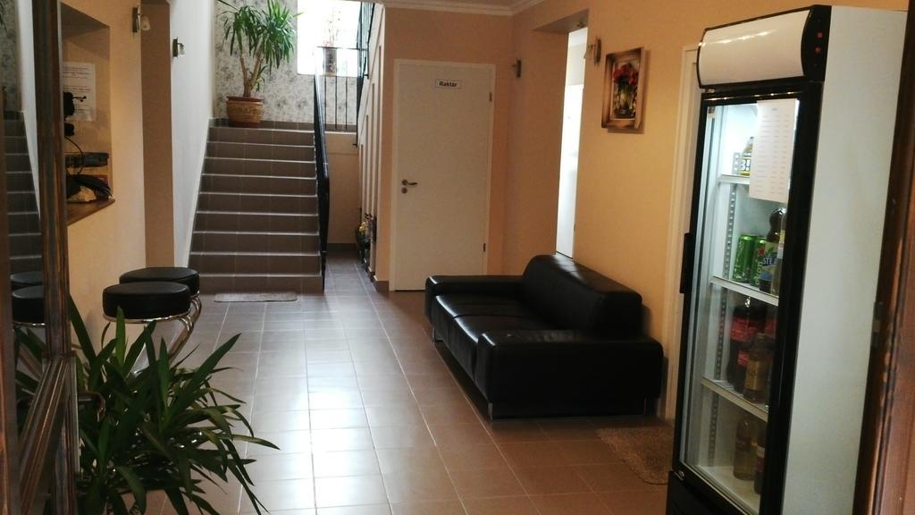 Harmony Panzio Bed & Breakfast Hajduszoboszlo Ngoại thất bức ảnh